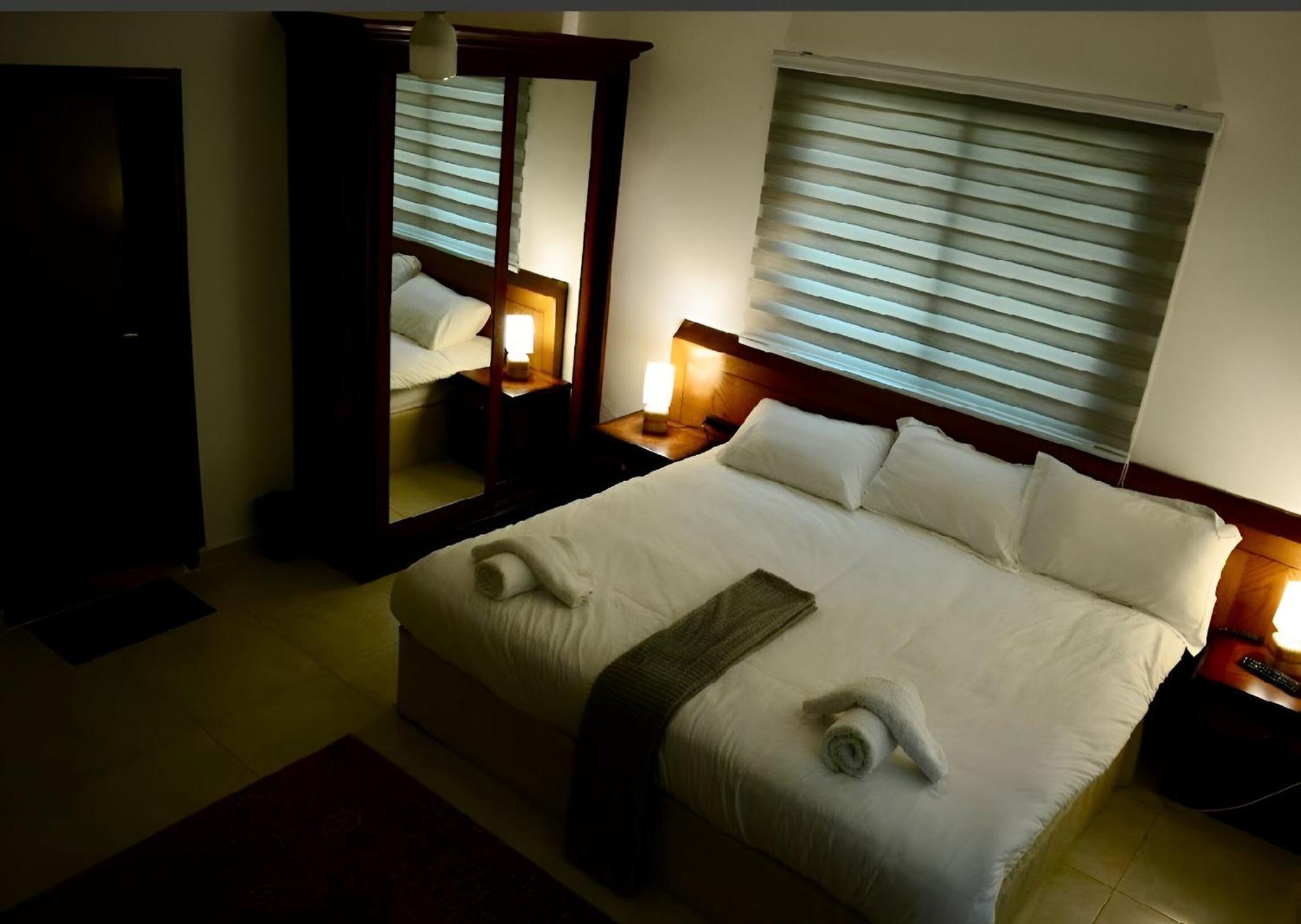 Marvel Hostel Wadi Musa Bagian luar foto