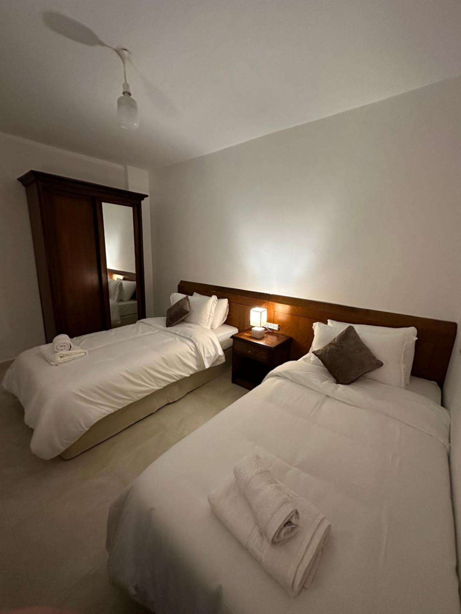 Marvel Hostel Wadi Musa Bagian luar foto